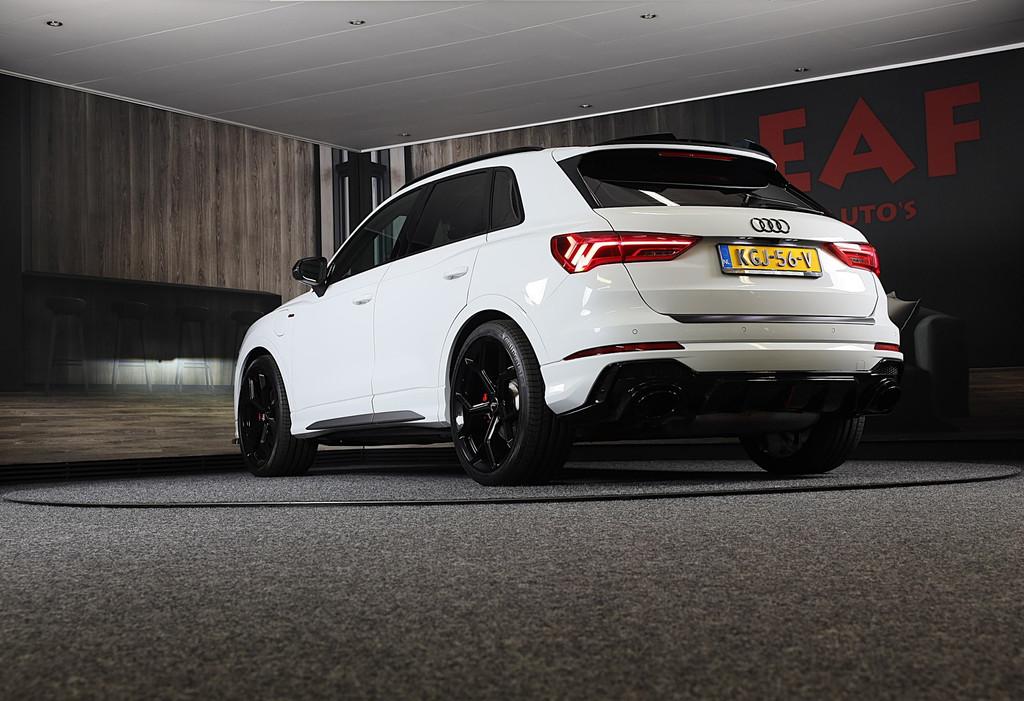Audi Q3 45 TFSI e RSQ3 Look / AUT / Cc / Lane Assist / Camer, Gebruikt, Euro 6, Leder en Stof, Wit