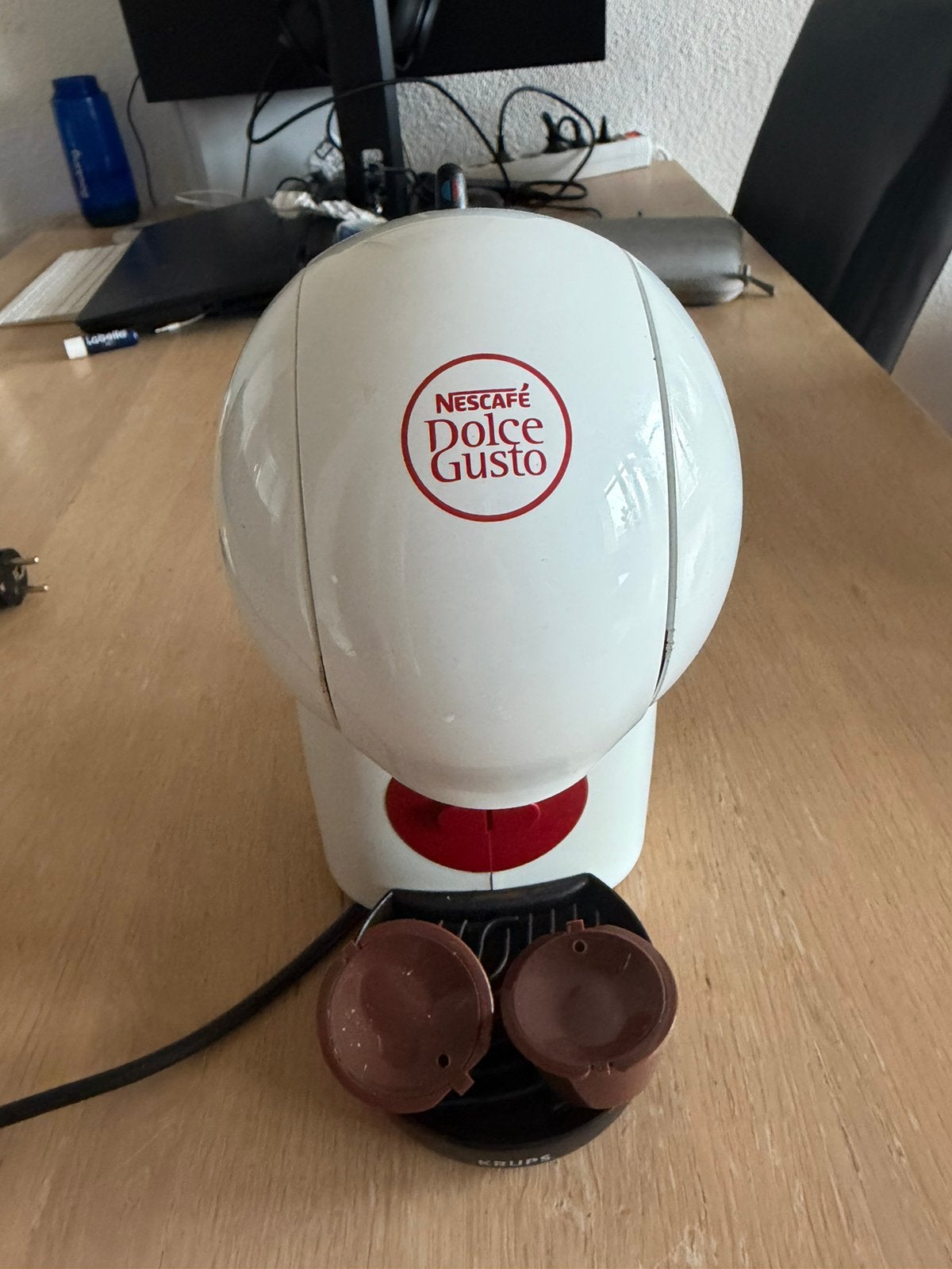 Dolce Gusto koffiemachine, Ophalen, Gebruikt, Koffiemachine, Koffiepads en cups