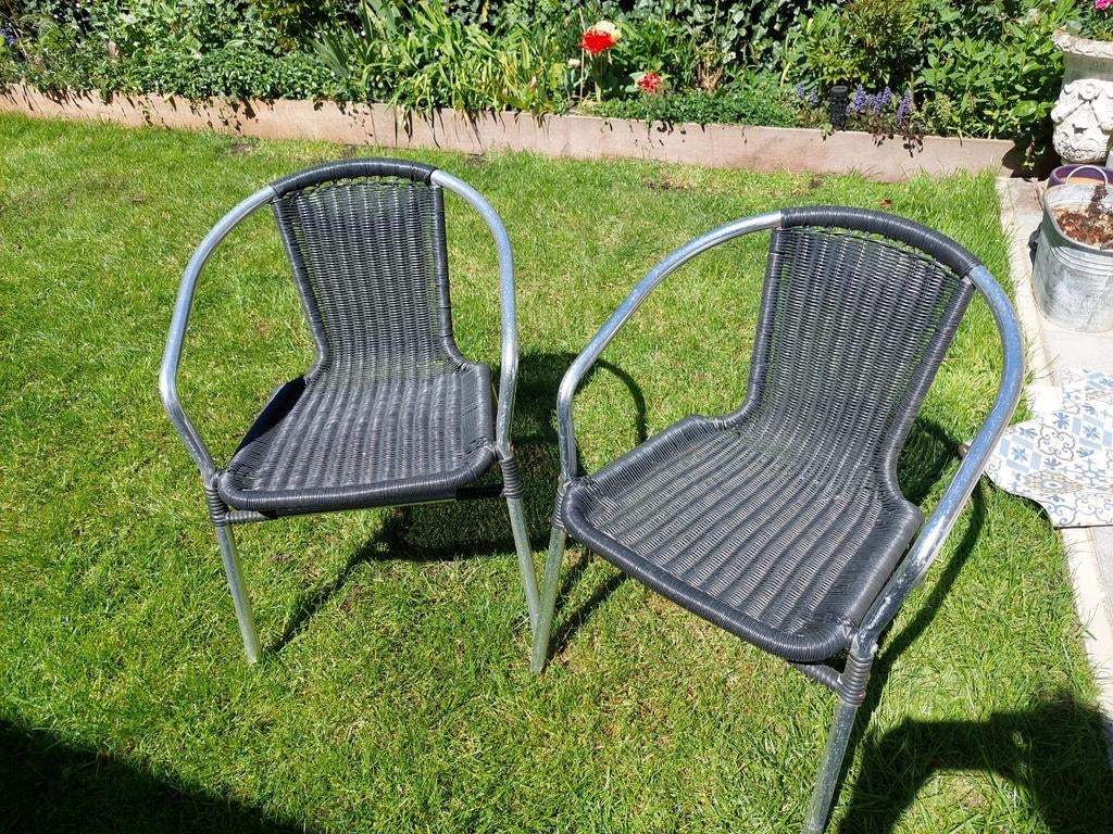 2 tuinstoeltjes, Ophalen of Verzenden, Kunststof, Stapelbaar