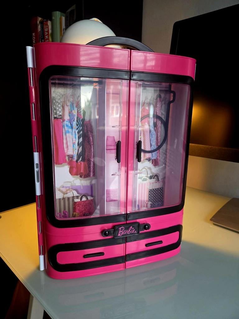 Barbie Kledingkast  - Roze, Kinderen en Baby's, Speelgoed | Poppen, Ophalen, Gebruikt, Barbie