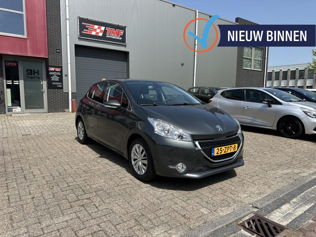 Peugeot 208 1.2 VTi Blue L. Exec Vol Opties Zeer Netjes NAP!, Auto's, Peugeot, Euro 5, Gebruikt, 31 €/maand, 1199 cc