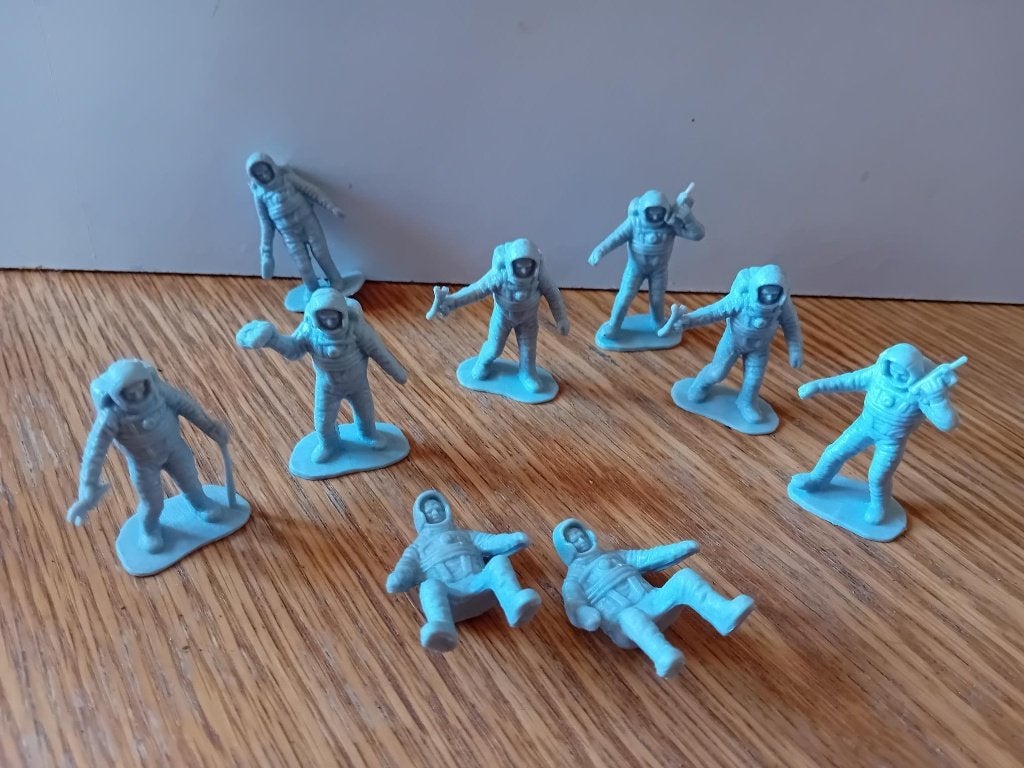 Ruimtevaart poppetjes 9 stuks 5cm jaren '70, Ophalen of Verzenden, Gebruikt