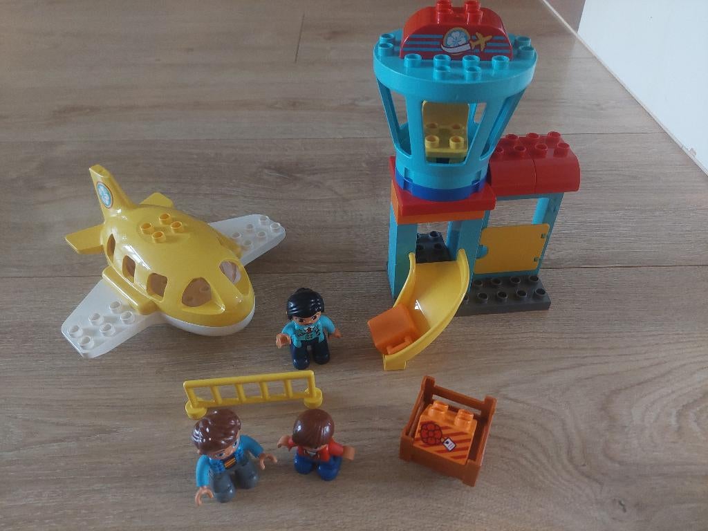 Duplo vliegveld, Ophalen of Verzenden, Zo goed als nieuw, Duplo