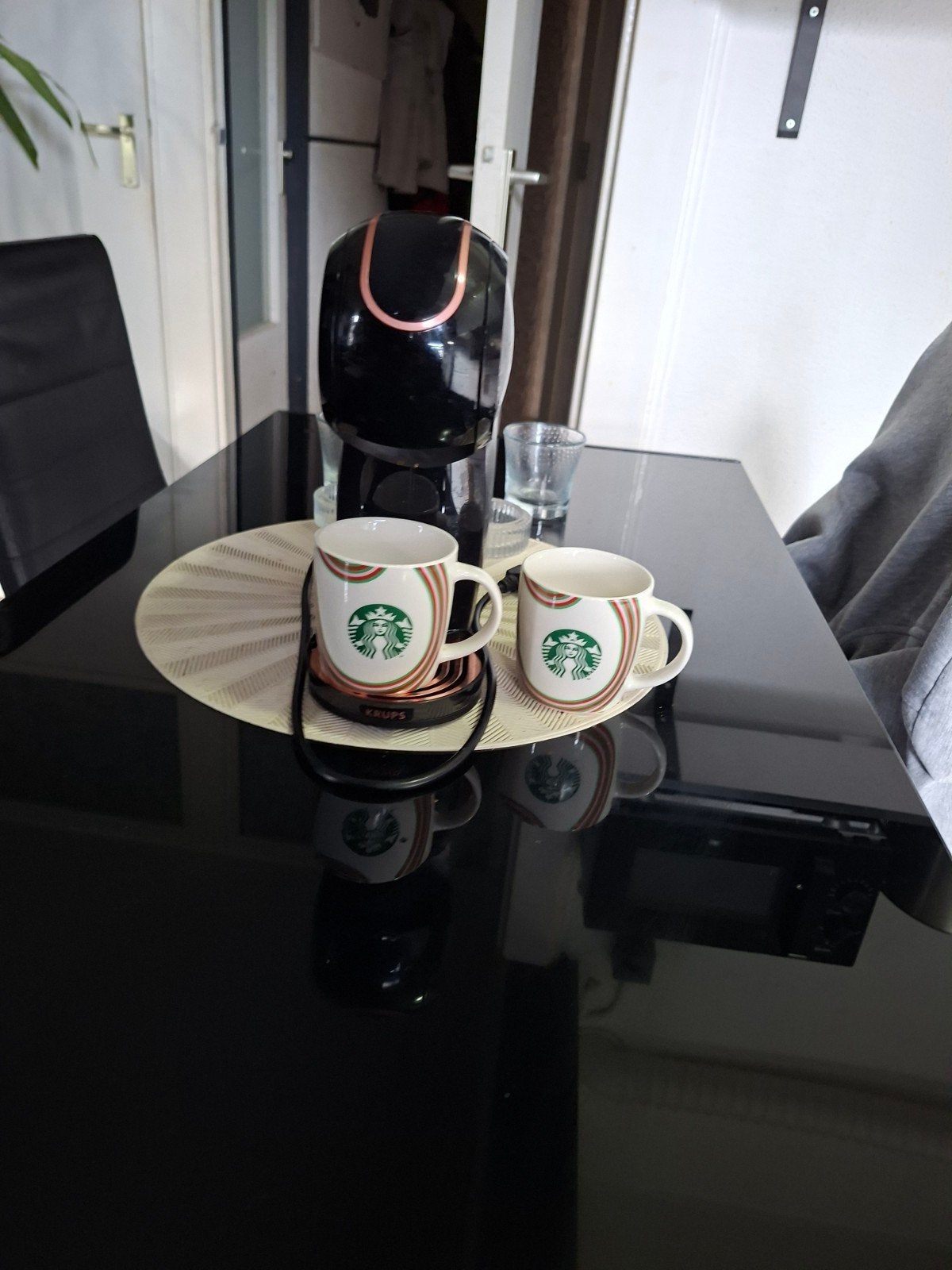 Krups Nescafé Dolce Gusto Piccolo koffiezetapparaat, Ophalen, Koffiepads en cups, Koffiemachine, Zo goed als nieuw