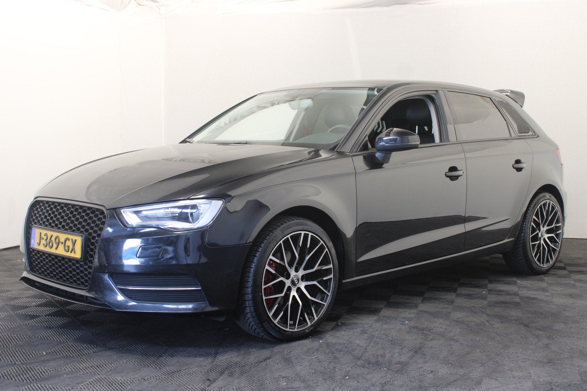 Audi A3 Sportback 1.6 TDI Ambition Pro Line (bj 2014), Auto's, Euro 5, Zwart, 4 cilinders, Zwart
