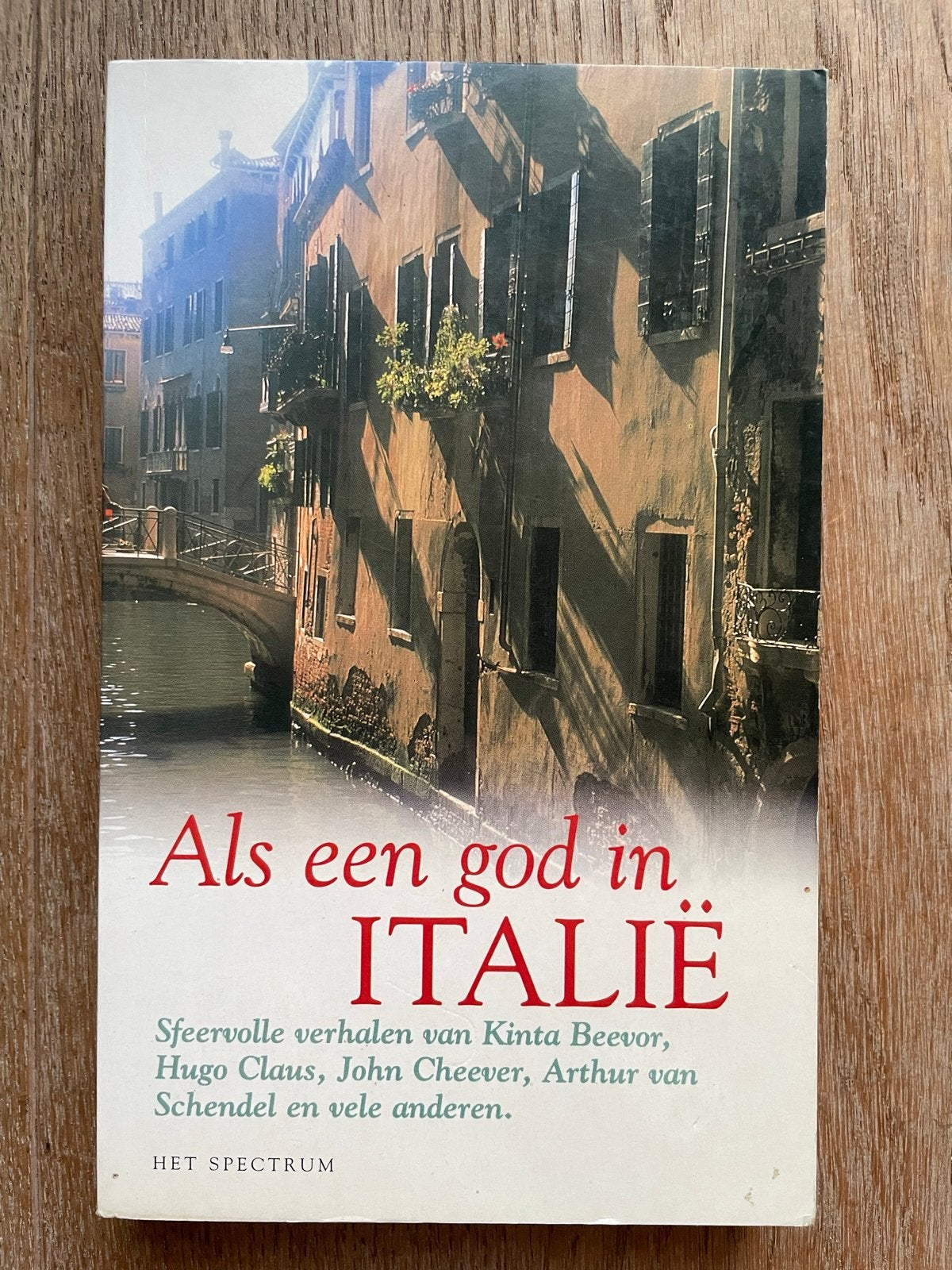 Als een god in Italië - Verhalenbundel ISBN 9027467188, Boeken, Ophalen of Verzenden, Zo goed als nieuw, Europa overig