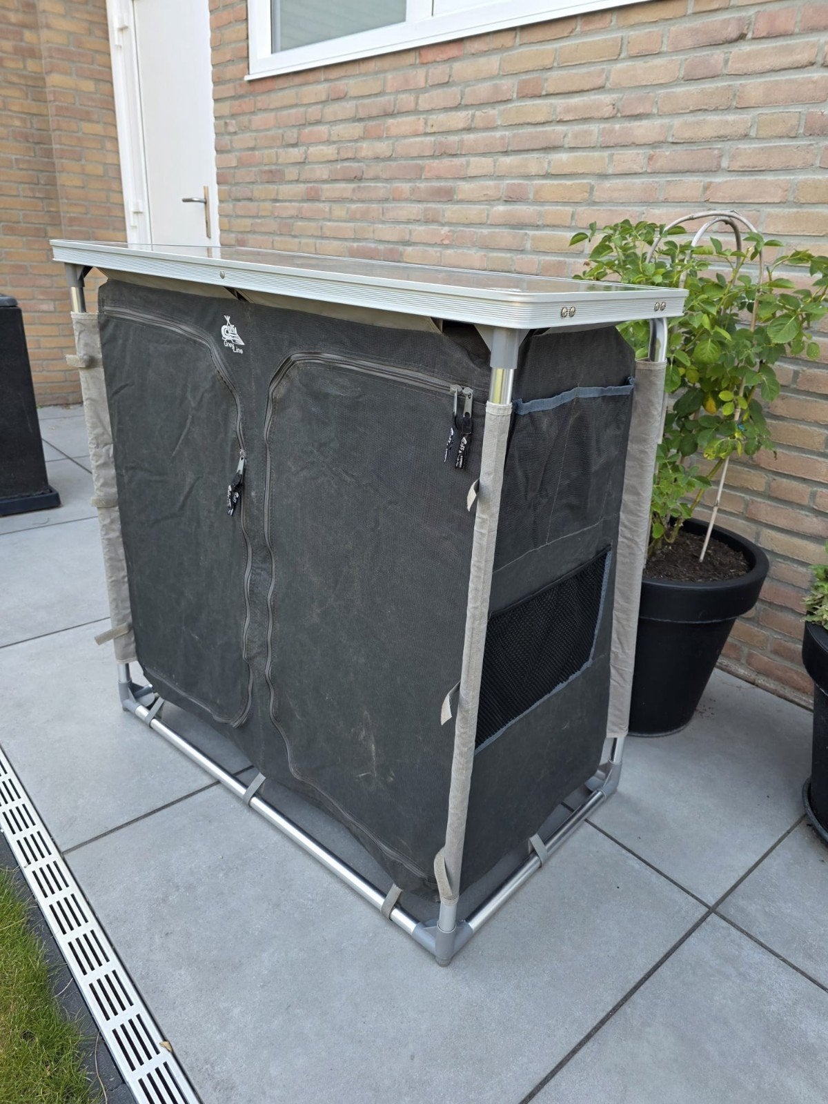 Defa GreyLine Campingkast / Kookeiland – C, Caravans en Kamperen, Kampeermeubelen, Ophalen, Zo goed als nieuw, Campingkast