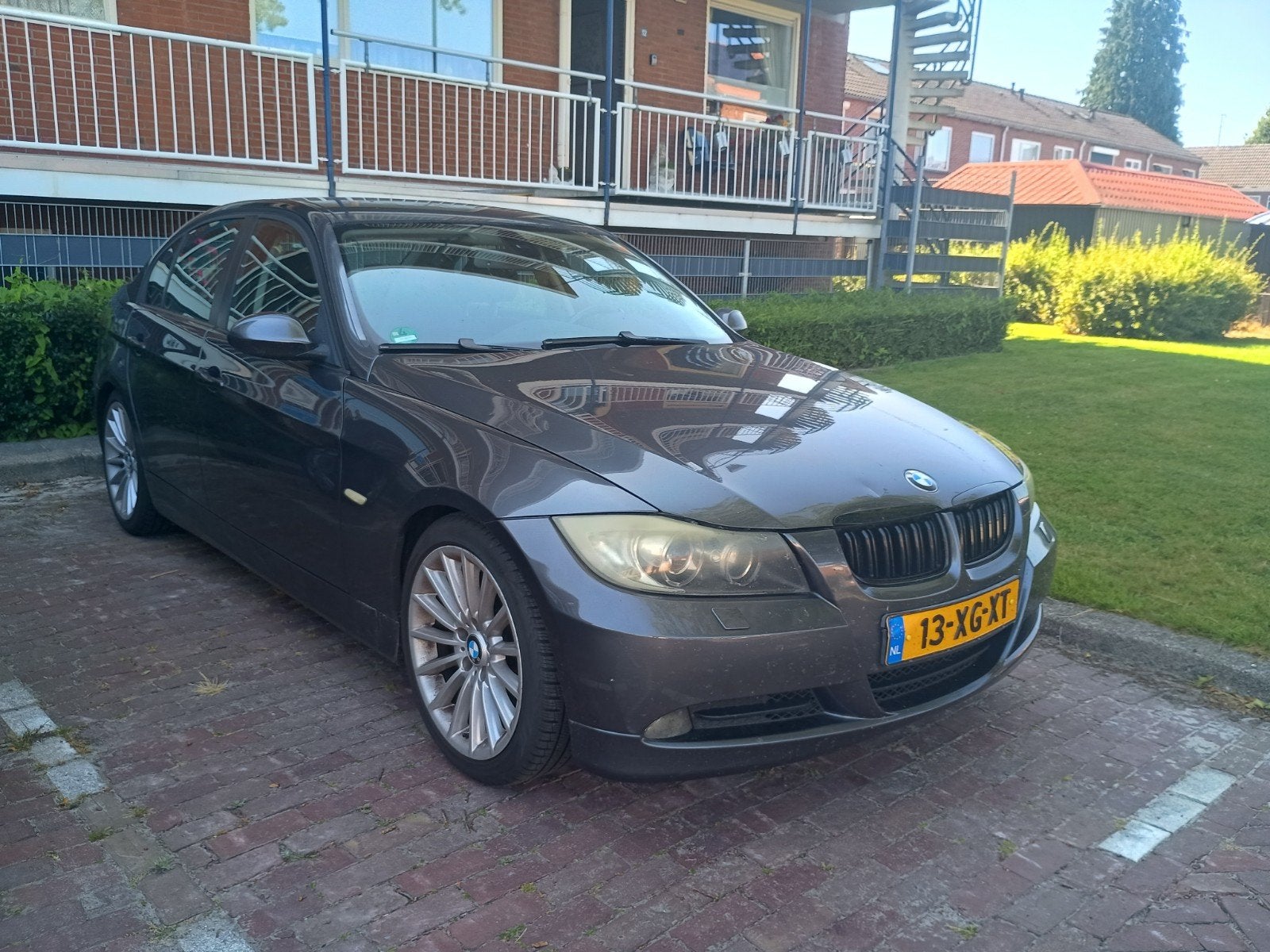 BMW 320i 2007, Auto's, Achterwielaandrijving, 1995 cc, 4 cilinders, 75 €/maand