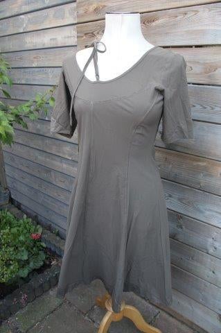 Jurk kaki Cassiopee mt M travelstof Vaste prijs OPRUIMING, Kleding | Dames, Maat 38/40 (M), Verzenden, Cassiopee, Zo goed als nieuw