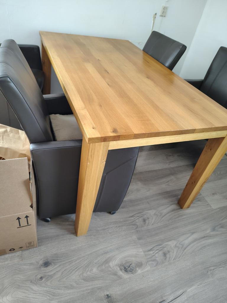 Gratis eettafel, zonder stoelen, Huis en Inrichting, Ophalen, 4 tot 6 stoelen
