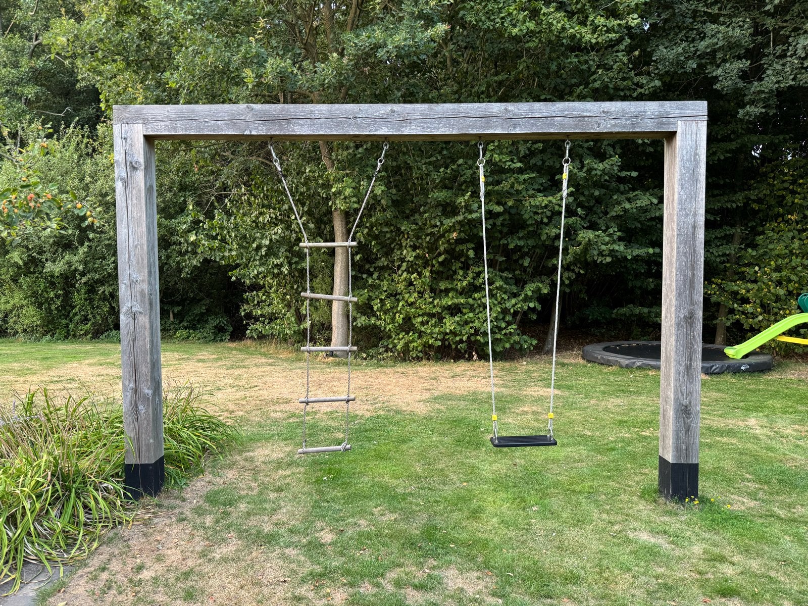 Houten speeltoestel met schommel en klimtouw voor de tuin, Ophalen, Gebruikt, Schommel