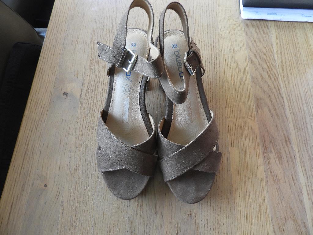 Dames hak schoenen. Maat 39, Blue Box, Bruin, Ophalen of Verzenden, Zo goed als nieuw