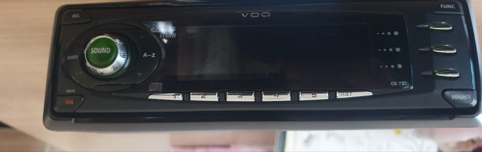 Vdo auto radio Cd speler 4x50 watt, Ophalen, Zo goed als nieuw