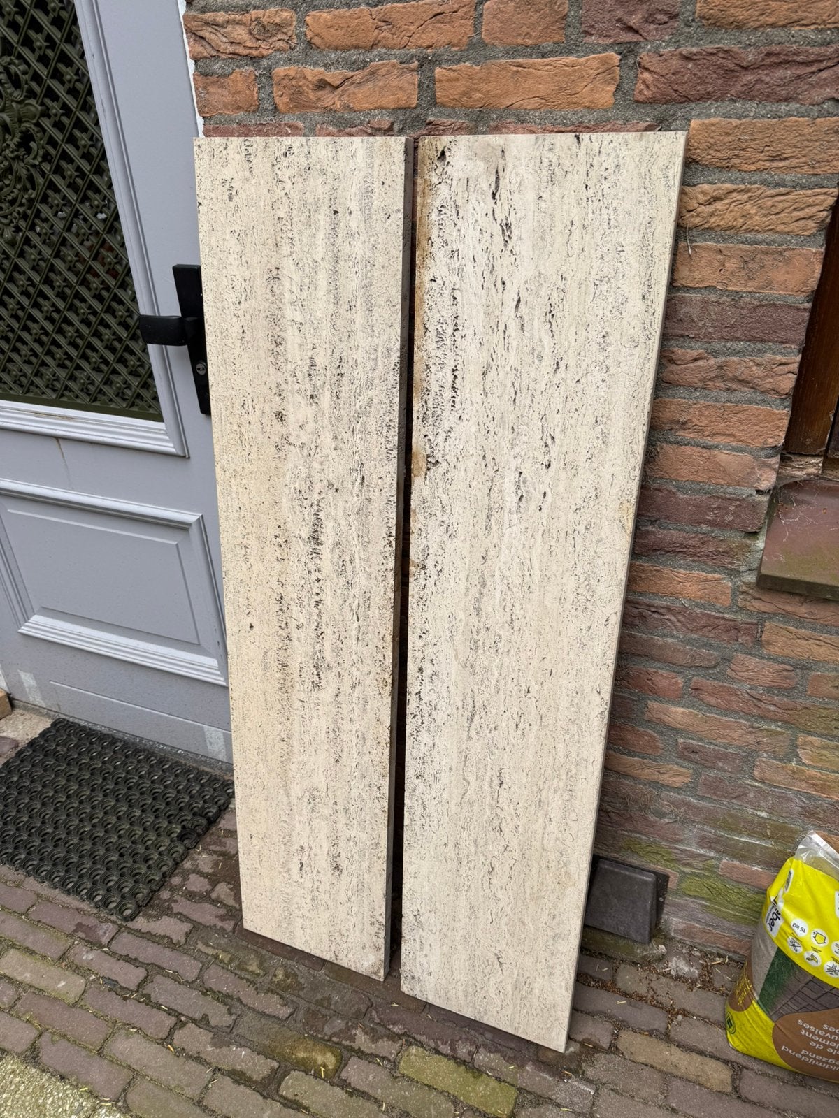 Travertin vensterbanken |  Set van 2 | 137x30x3 cm, Ophalen, Gebruikt, 100 tot 150 cm, Hardsteen
