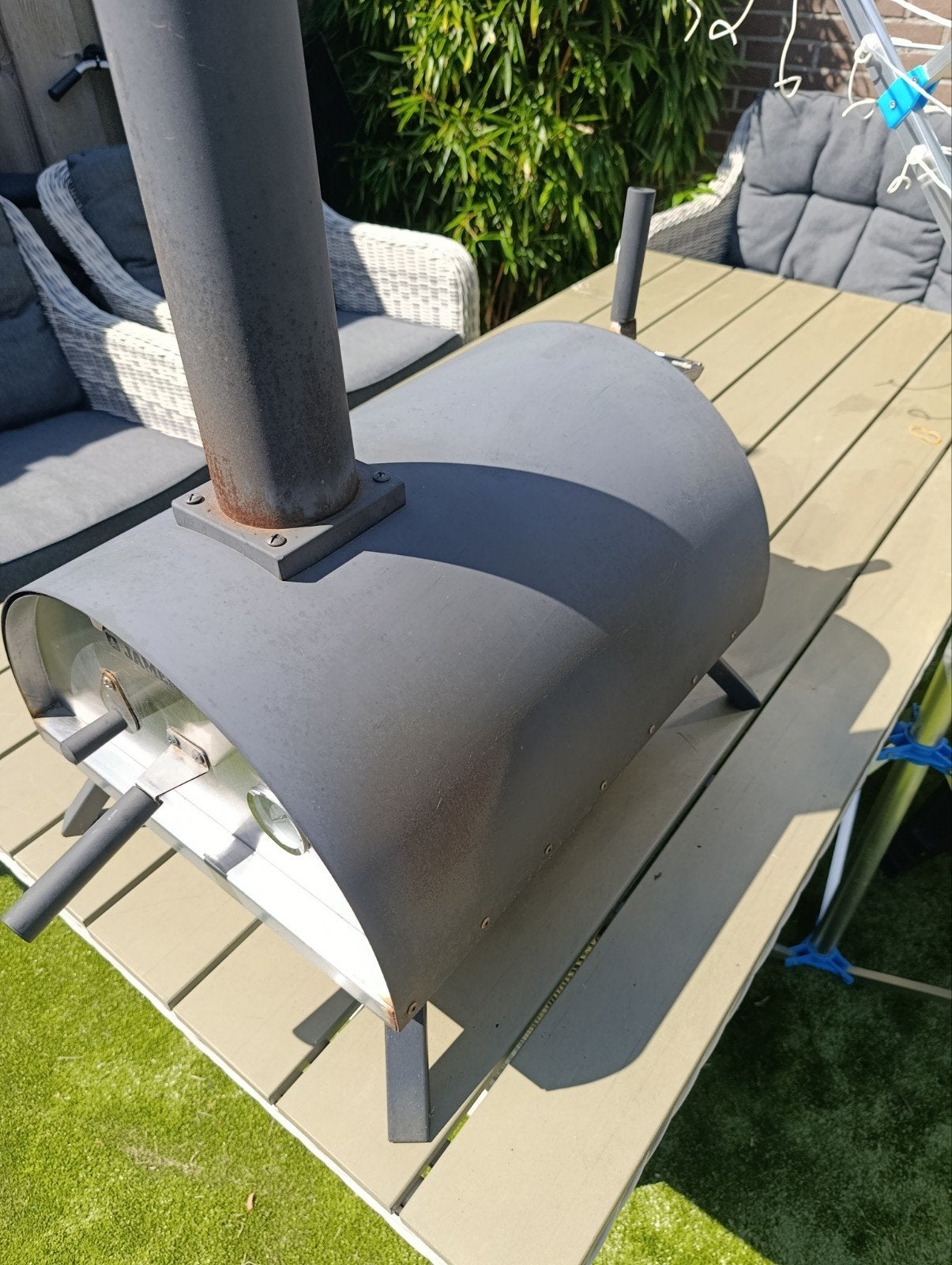 Jamestown pellet pizza oven, Ophalen