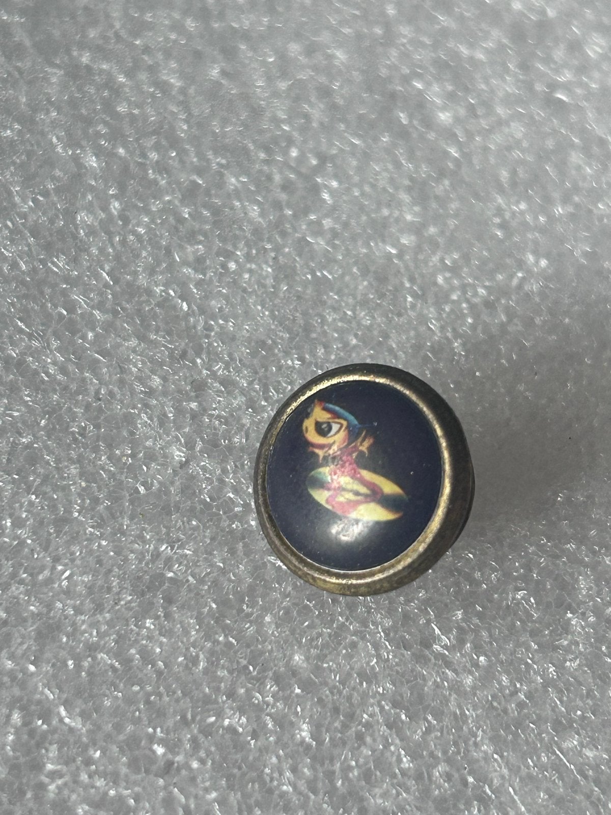 Vintage Pin met Figuurtje - Uniek Verzamelobject, Ophalen of Verzenden, Gebruikt, Figuurtje, Speldje of Pin