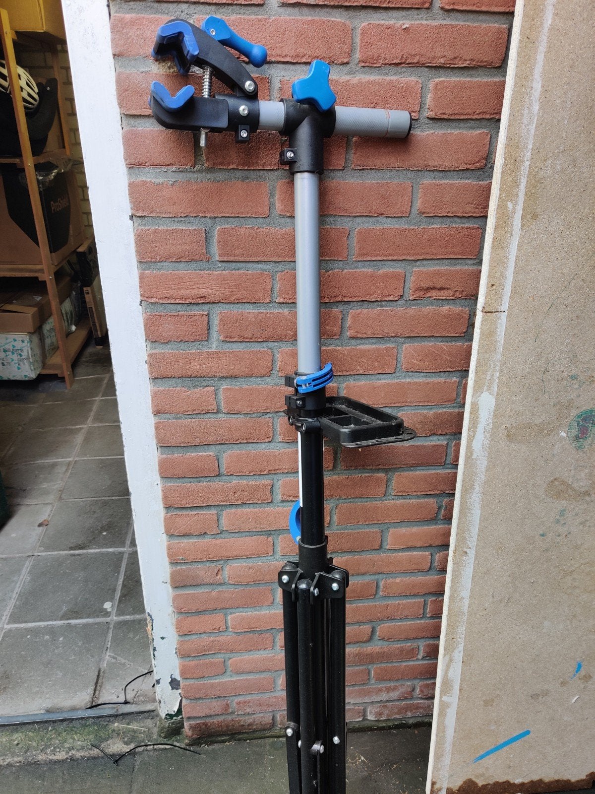 CRIVIT fiets montage en reparatie standaard, Ophalen, Gebruikt