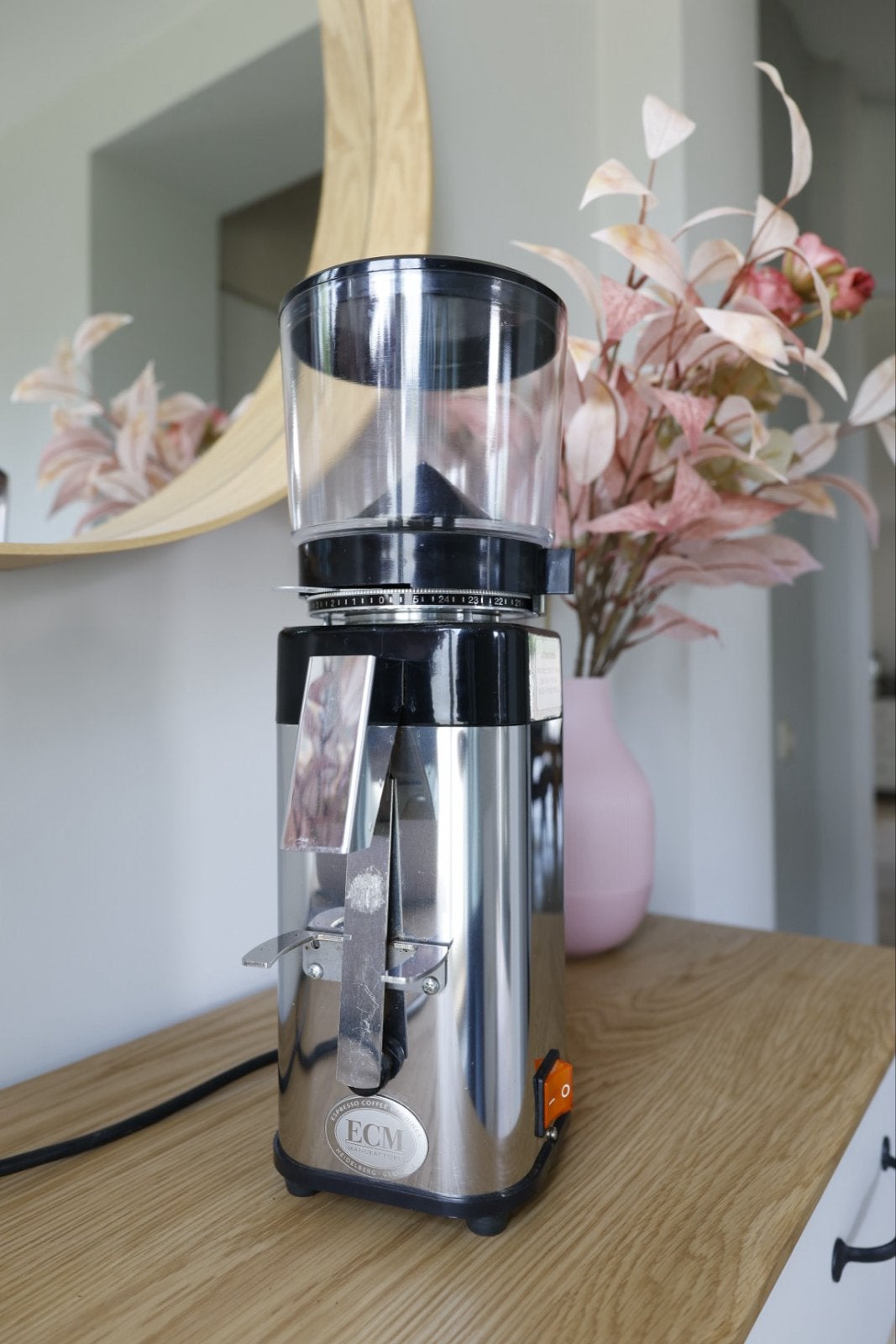 ECM Koffiemolen - Perfect voor verse espresso, Overige modellen, 10 kopjes of meer, Zo goed als nieuw, Koffiebonen
