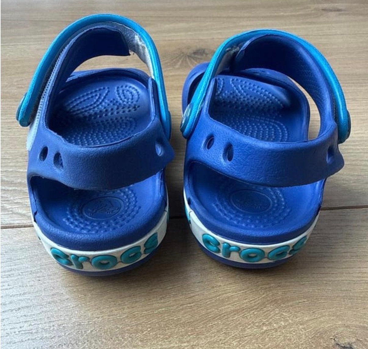 Blauwe Crocs voor kinderen - Maat 22/23, Kinderen en Baby's, Kinderkleding | Schoenen en Sokken, Ophalen of Verzenden, Gebruikt