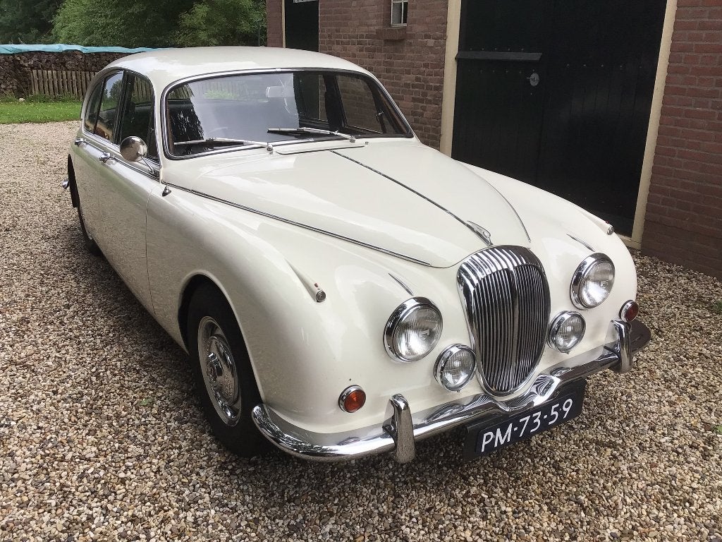 Daimler 250V8 bj 1968. Vraagprijs 13.950, Particulier, Benzine, Te koop
