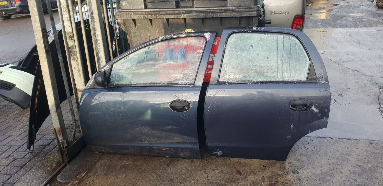 OPEL CORSA C  PORTIEREN LV+LA  KLEUR CODE Z168, Auto-onderdelen, Gebruikt, -, Deur, -