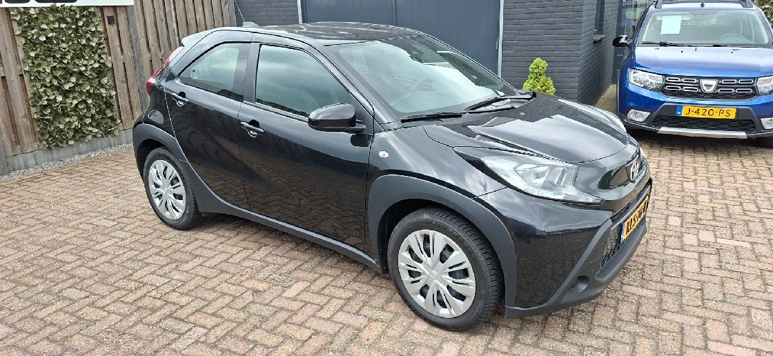 Toyota Aygo X 1.0 VVT-i S-CVT AUTOMAAT , Appel-Carplay ,acht, Stof, Gebruikt, 4 stoelen, Zwart