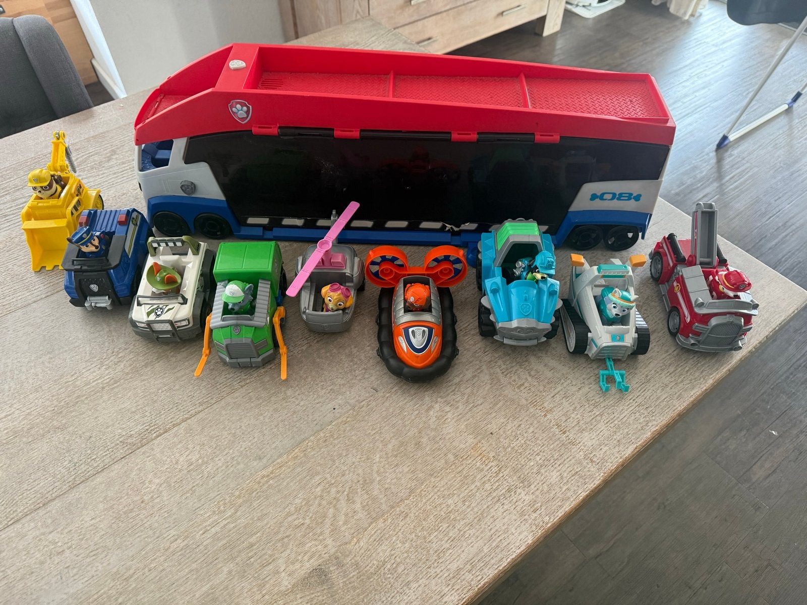 PAW Patrol Patroller met 9 voertuigen en figuren, Ophalen of Verzenden, Gebruikt