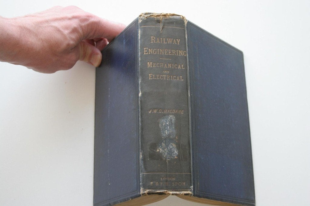 Railway engineering, mechanical and electrical, Boeken, Ophalen of Verzenden, Gelezen, Trein