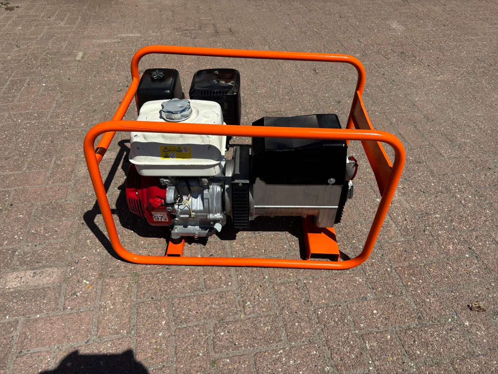 7 KVA aggregaat 230/400 Volt Honda GX390 Benzine generator, Ophalen, Gebruikt, 5 tot 10 kVA, Benzine