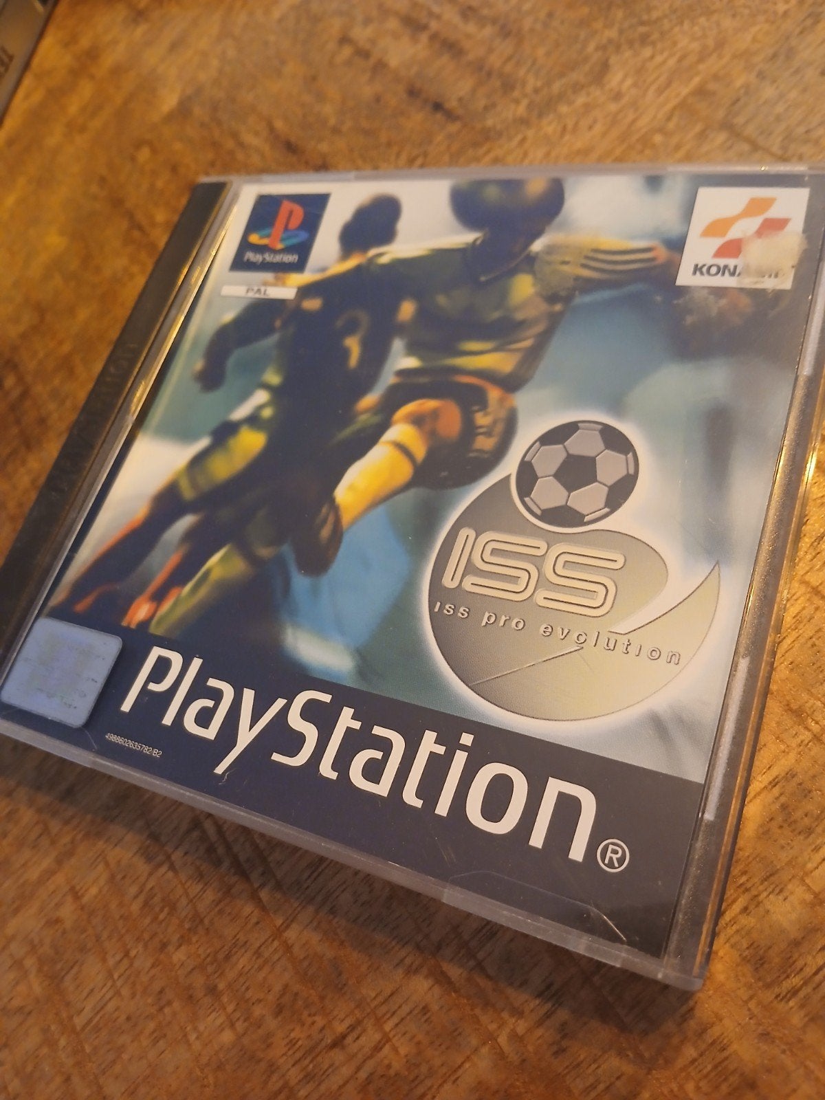 ISS Pro Evolution PS1 PAL compleet – zeer mooie staat, Spelcomputers en Games, Games | Sony PlayStation 1, Gebruikt, 2 spelers