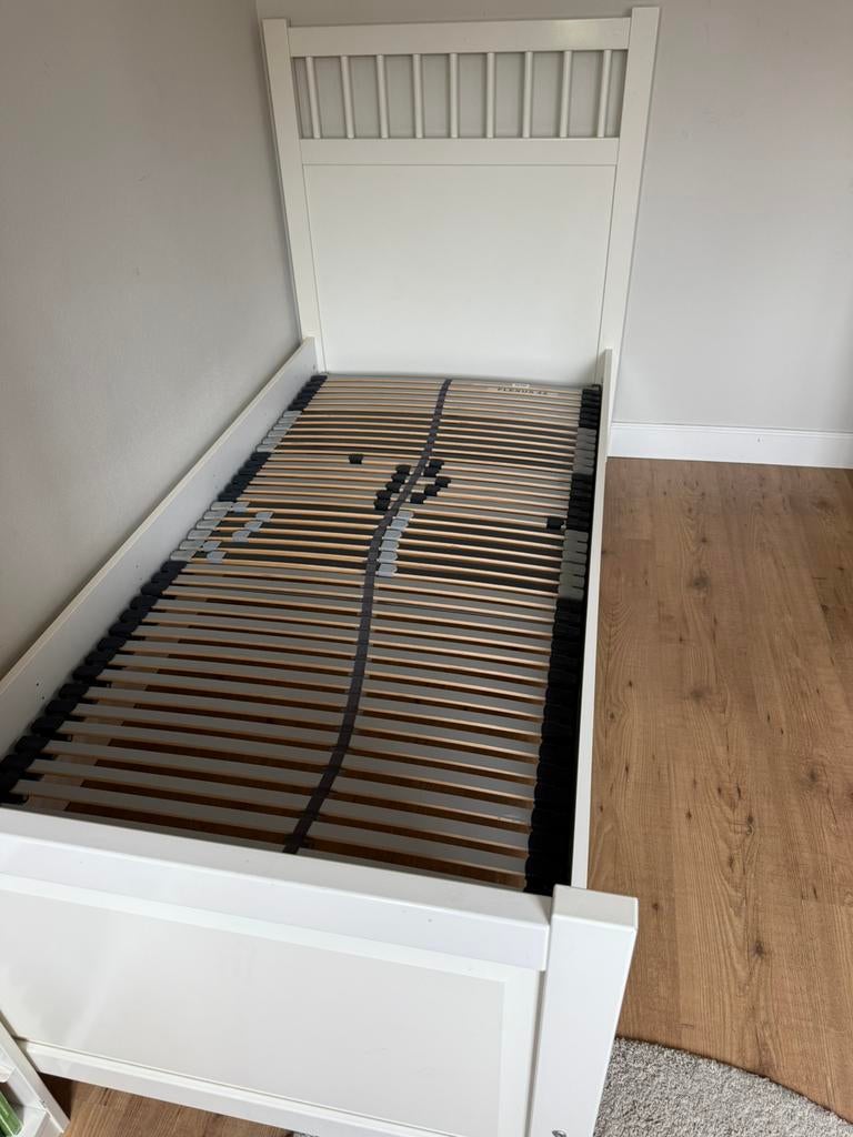 Hemnes bed ikea 90x200, Huis en Inrichting, Ophalen, 90 cm, Eenpersoons, Wit