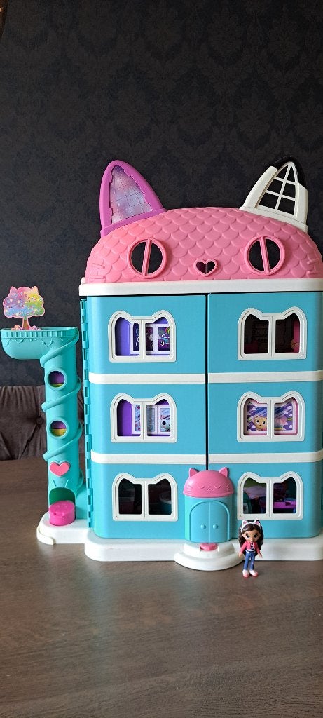 Gabby's poppenhuis met veel accessoires