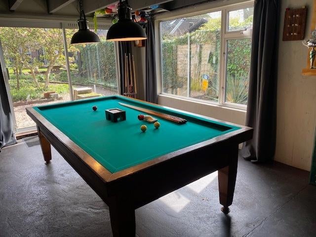 Biljart plus accessoires, Ophalen, Zo goed als nieuw, Biljarttafel