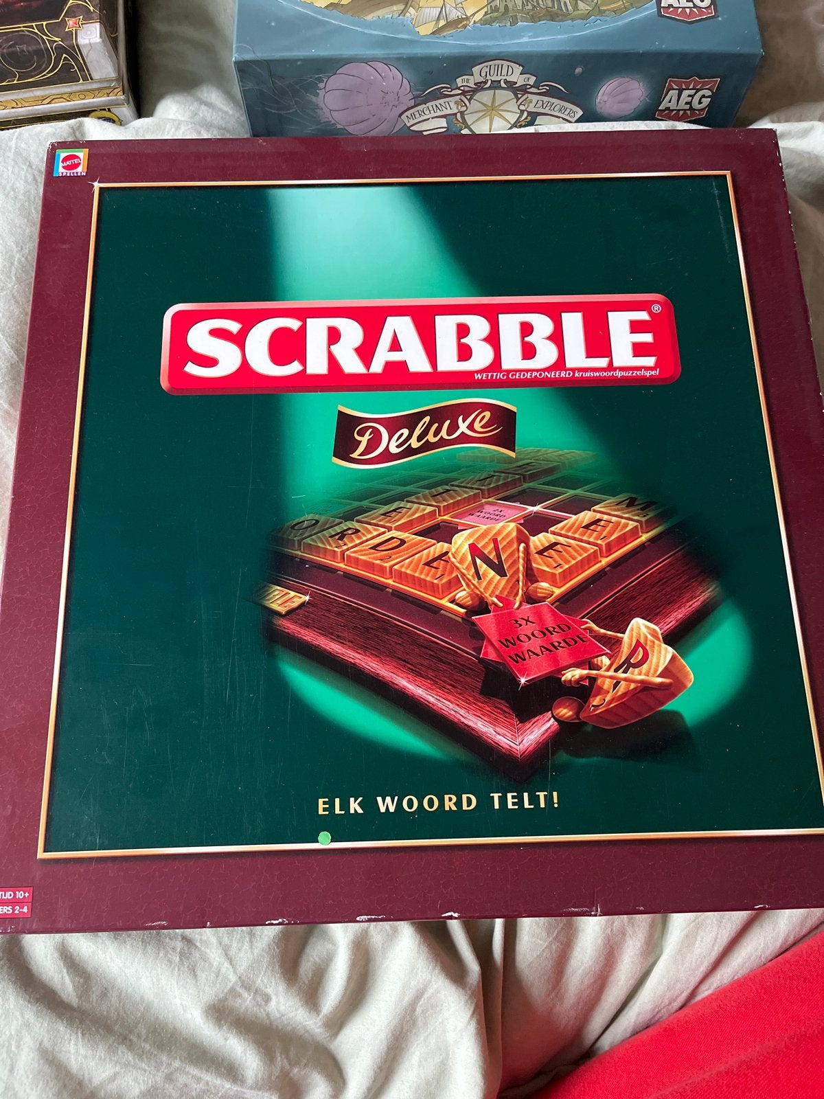 Scrabble Deluxe Bordspel - Zo goed als nieuw, Hobby en Vrije tijd, Gezelschapsspellen | Bordspellen, Drie of vier spelers, Ophalen of Verzenden