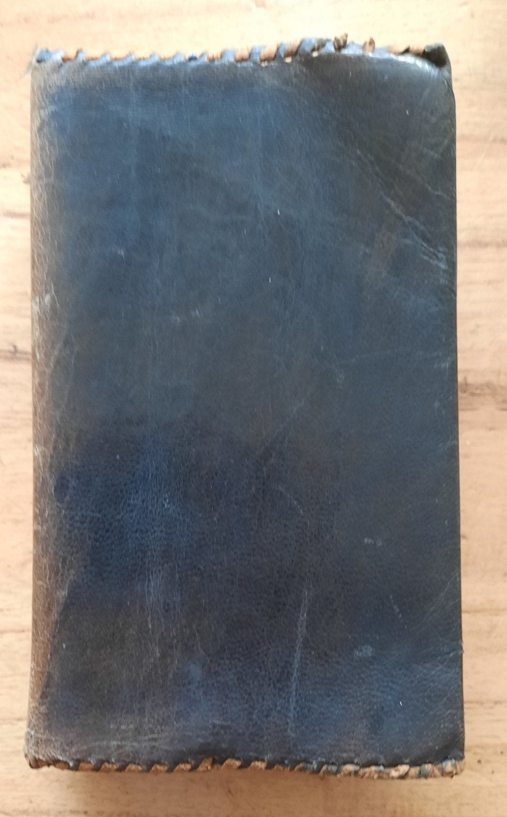 Oud Missaal - Rood op snee - Lederen band - uit 13-6-46, Antiek en Kunst, Antiek | Boeken en Bijbels, Ophalen, P. Flavianus O.F.M.