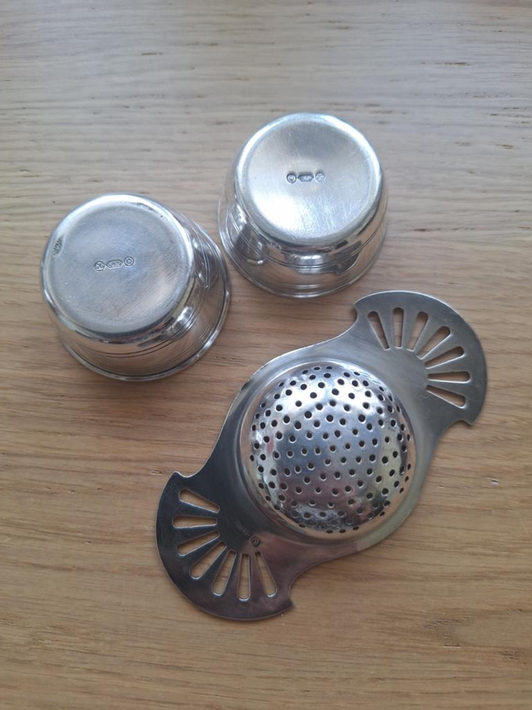 Vintage Theezeefje met twee opvangbakjes verzilverd gero 90, Antiek en Kunst, Ophalen of Verzenden