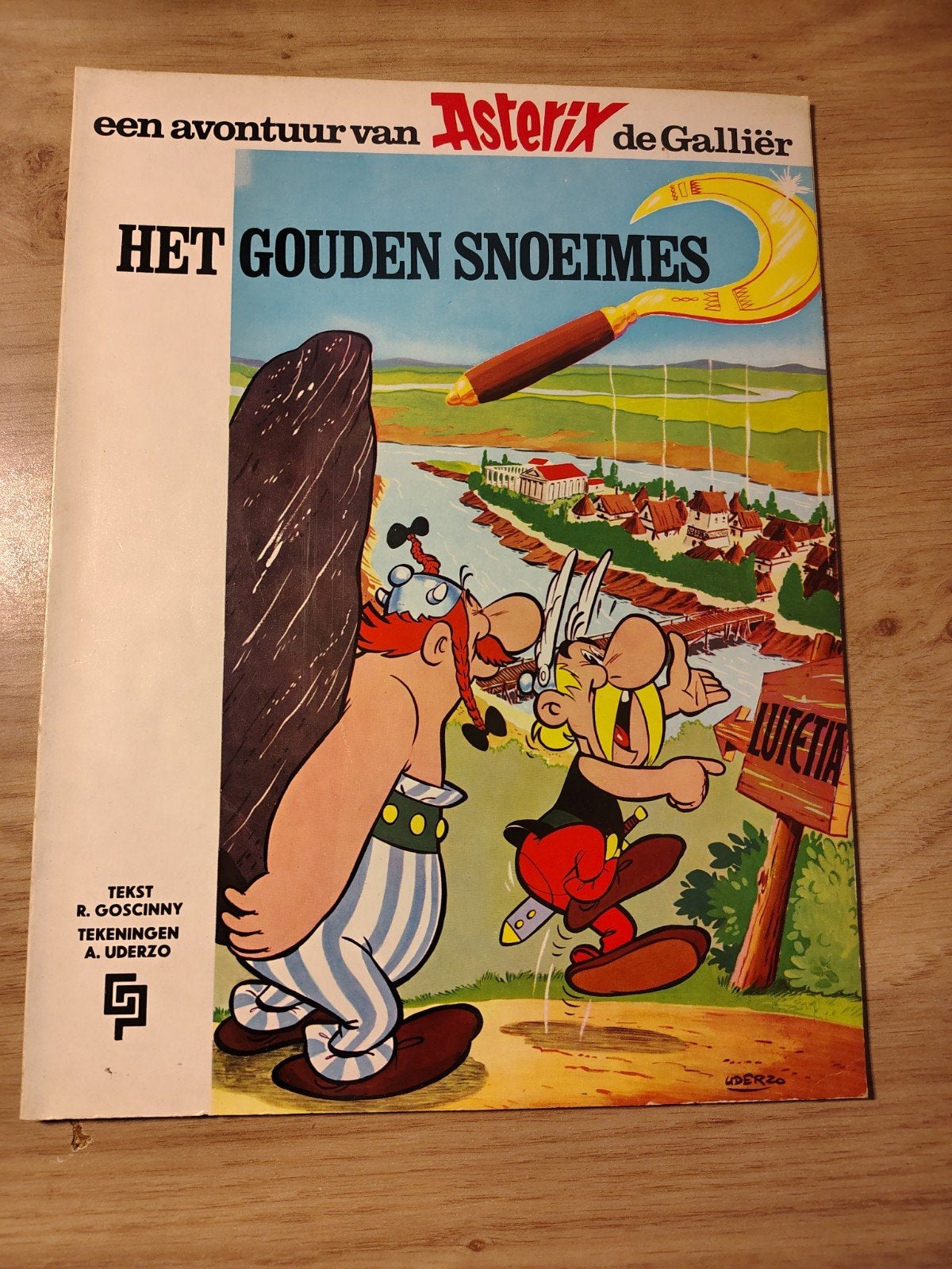 Asterix het gouden snoeimes, Boeken, Eén stripboek, Ophalen of Verzenden, Gelezen