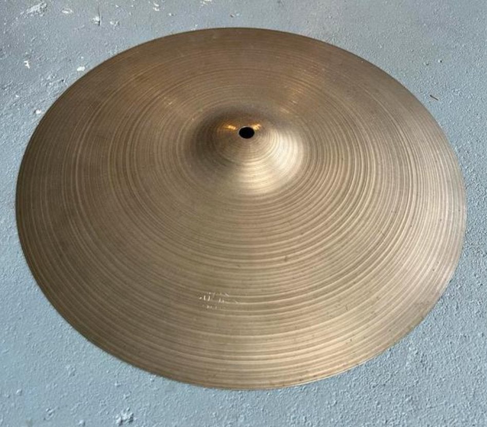vintage 14 inch Ufip 1847 est thin crash bekken cymbal drums, Ophalen, Gebruikt, Overige soorten