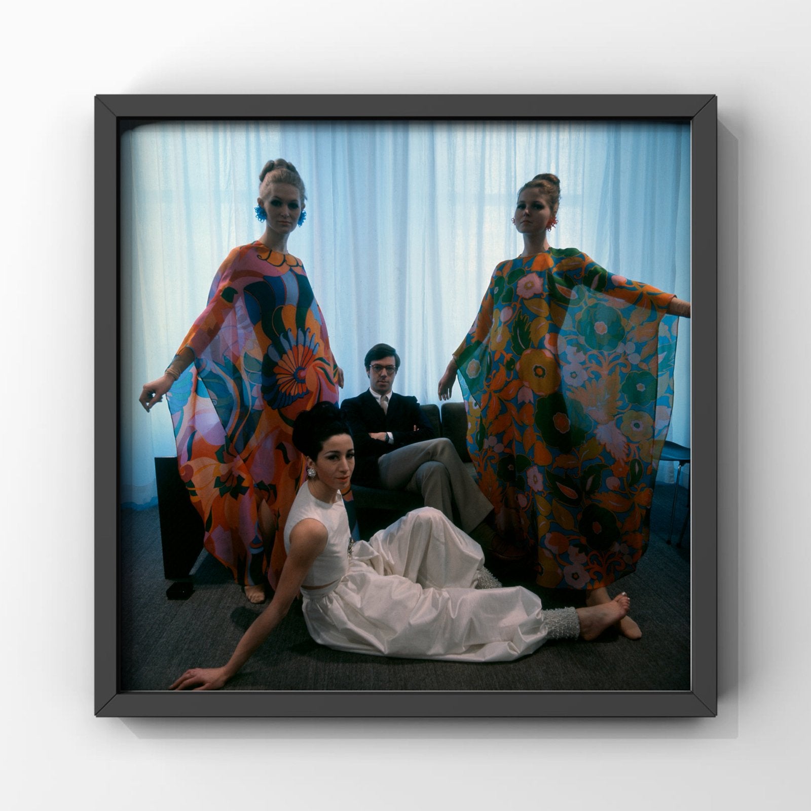 1x — Nederland  Couturier Frans Molenaar 1967 |analoge kleur, Ophalen of Verzenden, Zo goed als nieuw, Minder dan 50 cm, Schilderij