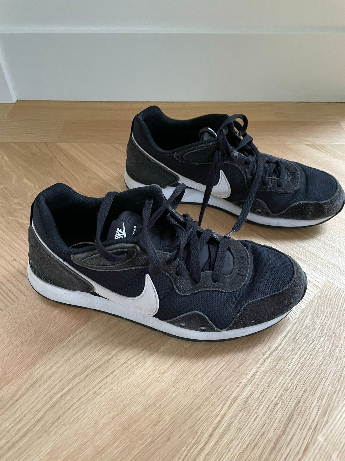 Nike sneakers maat 40 gratis, Ophalen, Gedragen, Zwart, Sneakers of Gympen