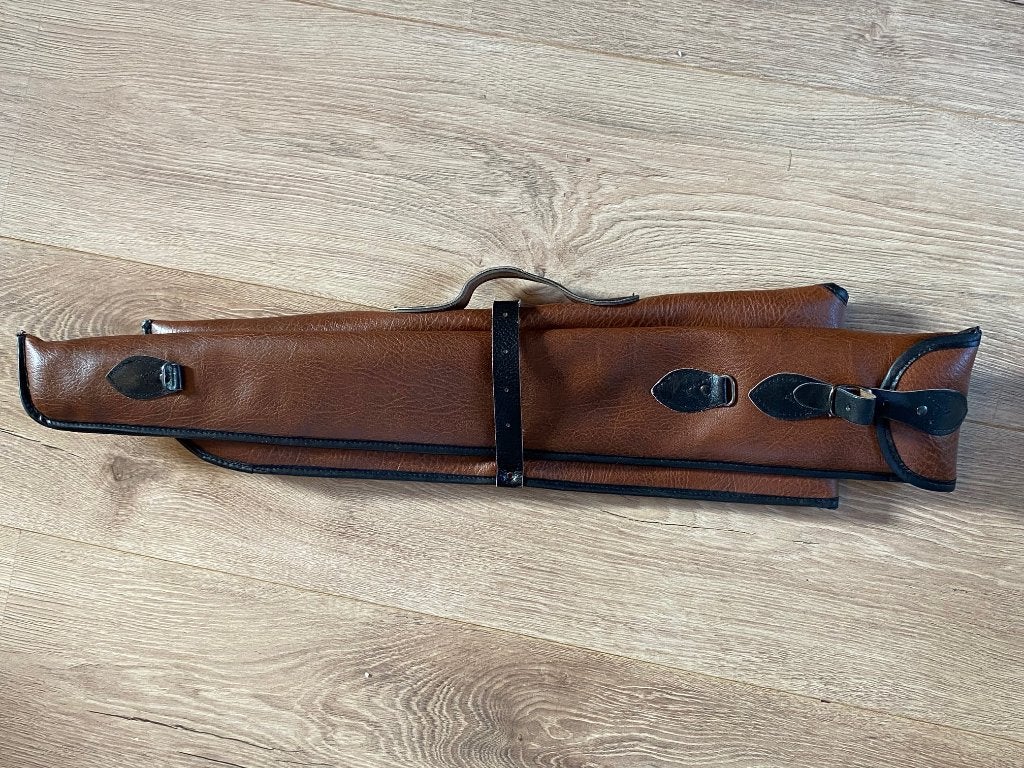 Mooie lederen hoes voor een jachtgeweer, Antiek en Kunst, Ophalen of Verzenden