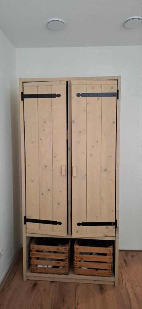 Steigerhouten kledingkast (100x60x210cm) MOET ZSM WEG!, Huis en Inrichting, Kasten | Kledingkasten, Ophalen, Zo goed als nieuw