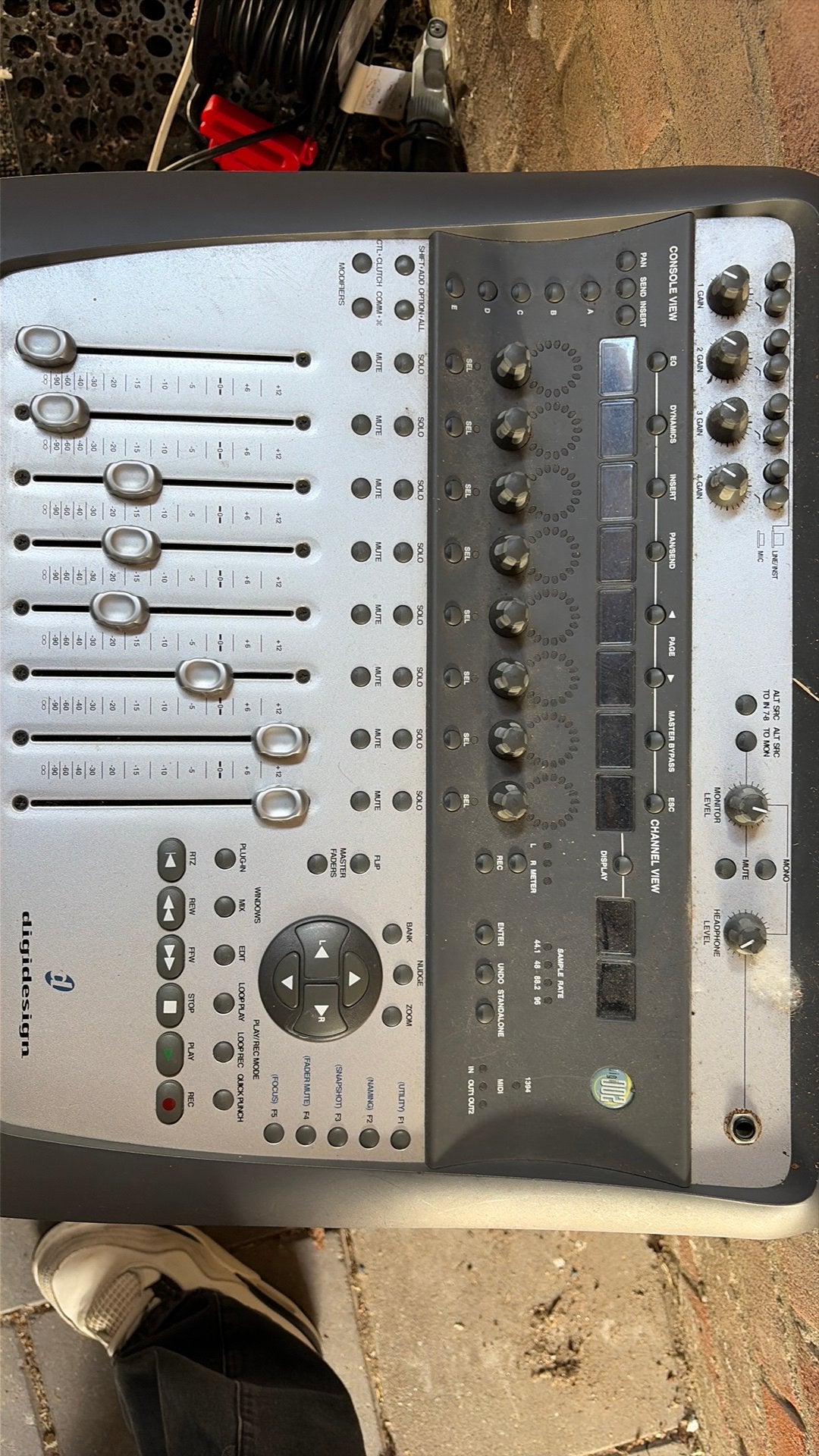 Digidesign Control 002 Studio Console/Mixer, Ophalen, Gebruikt, 20 kanalen of meer