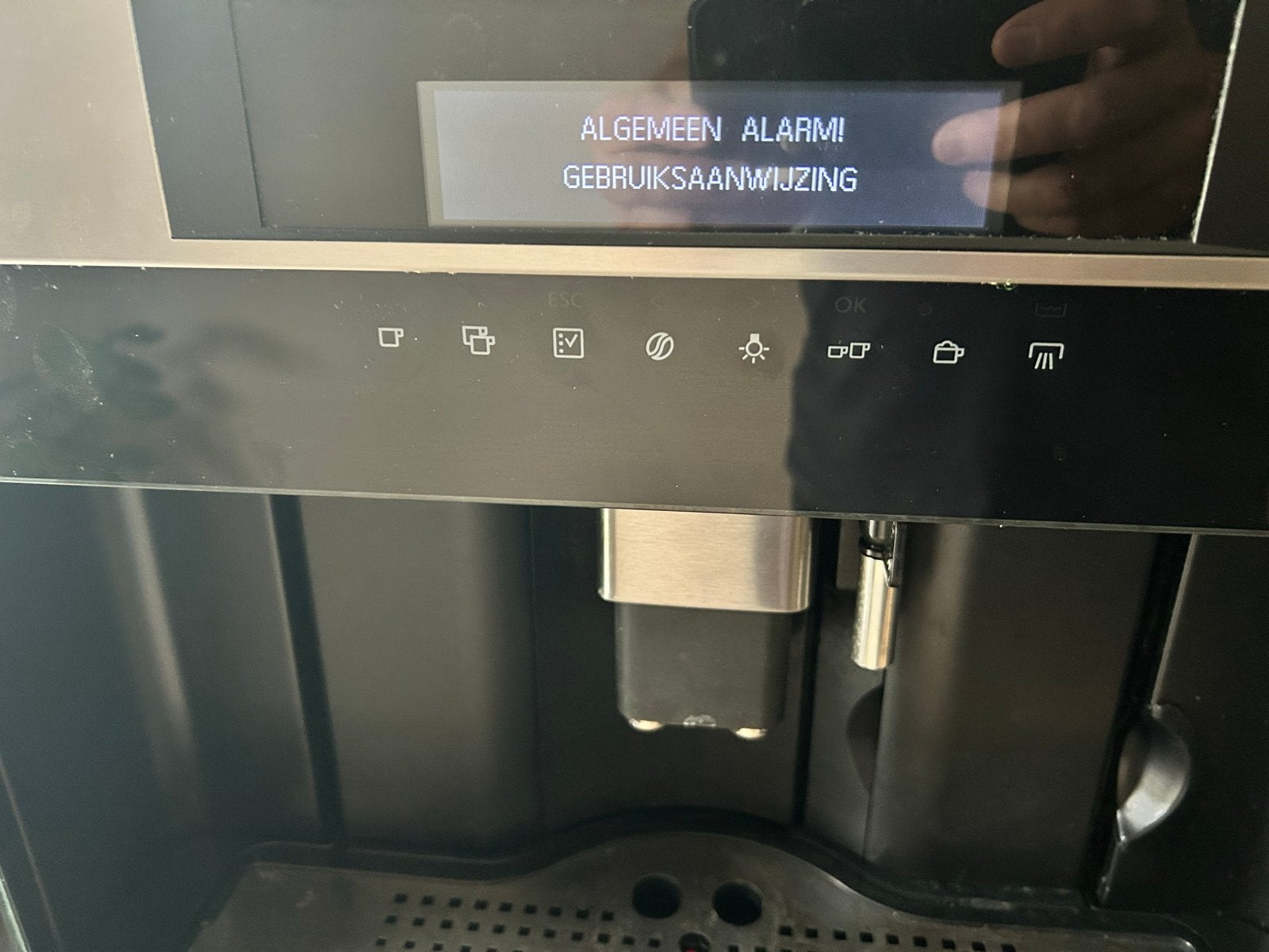 AEG KKK884500M koffiemachine - defect verwarmingselement, Witgoed en Apparatuur, Ophalen, Niet werkend, Koffiemachine, Koffiebonen