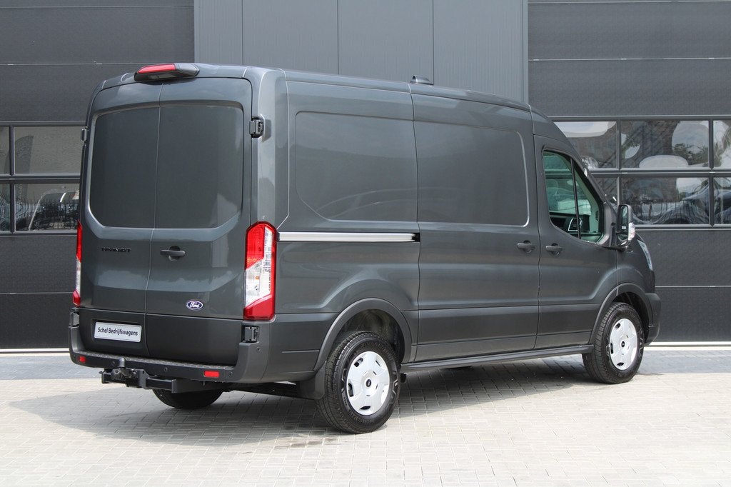 Ford Transit 350 2.0 TDCI L2H2 Trend 130pk - Facelift - 2x S, 2103 kg, 1995 cc, 4 cilinders, 2500 kg