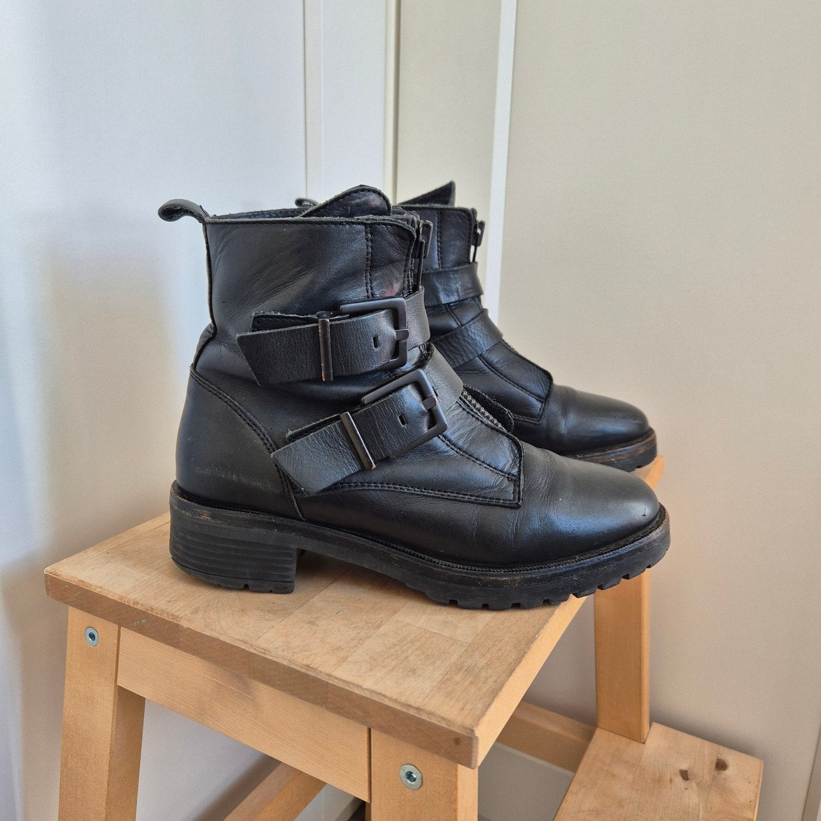 Zara leren biker boots maat 38, Zwart, Lage of Enkellaarzen, Ophalen of Verzenden, Sacha