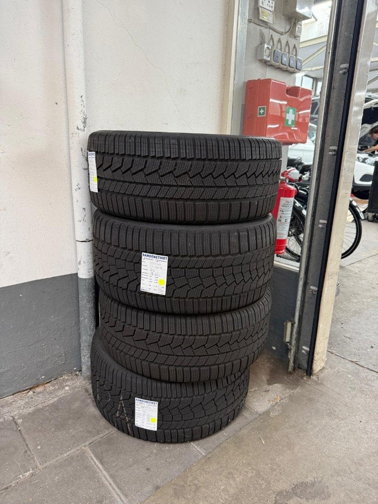 Winterbanden Continental 245/40 R19 + 275/35 R19 - als nieuw, Auto-onderdelen, 19 inch, 245 mm, Nieuw, Band(en)