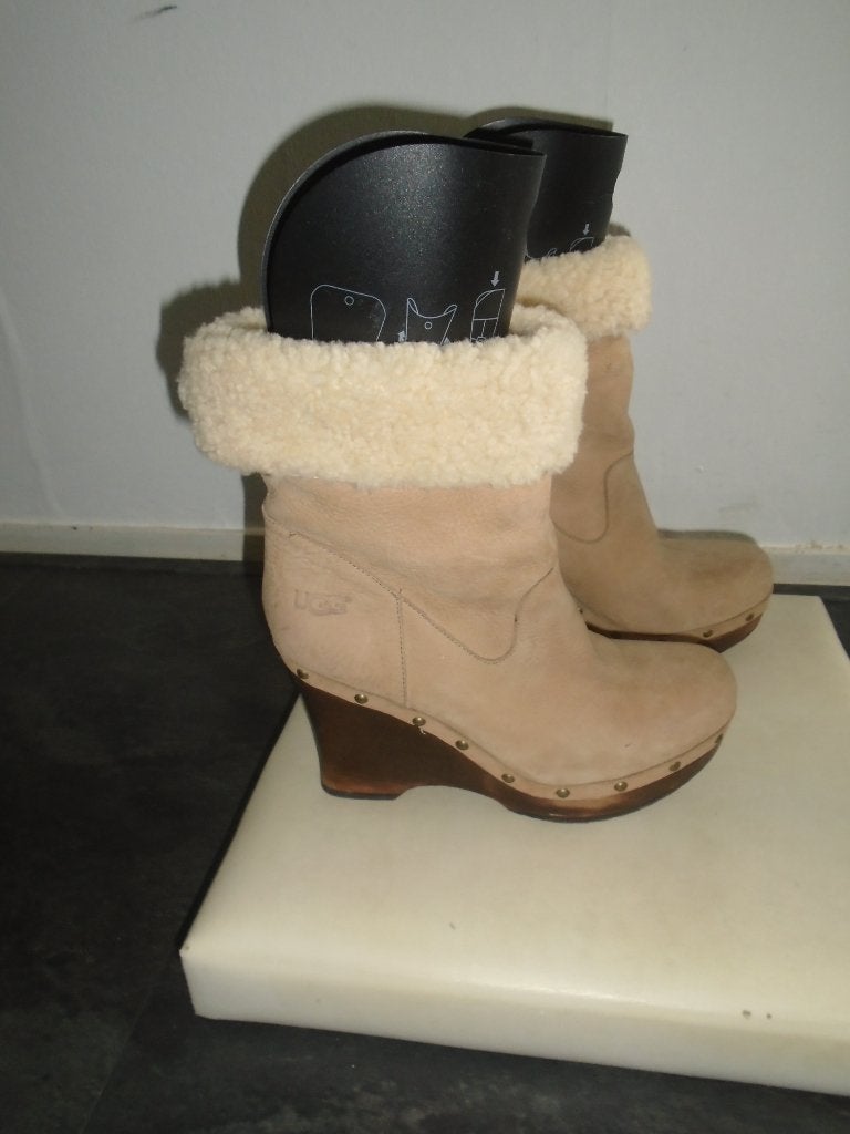 UGG Laarzen Klompen met sleehak - Beige - Maat 41 ZGAN, UGG, Verzenden, Beige, Lage of Enkellaarzen
