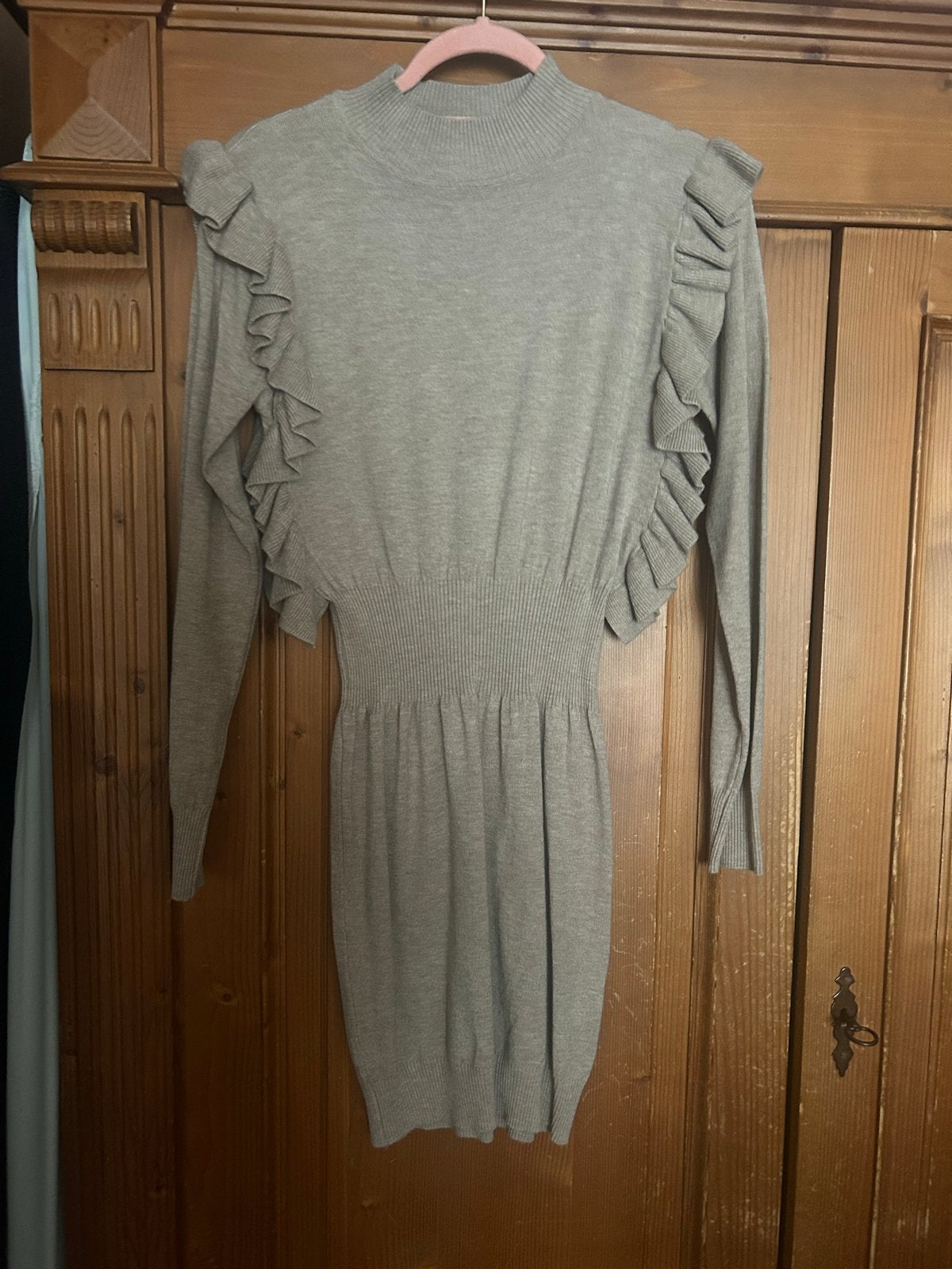 Mooie Emma & Ashley  jurk met ruches maat S/M, Kleding | Dames, Maat 38/40 (M), Beige, Ophalen of Verzenden, Zo goed als nieuw