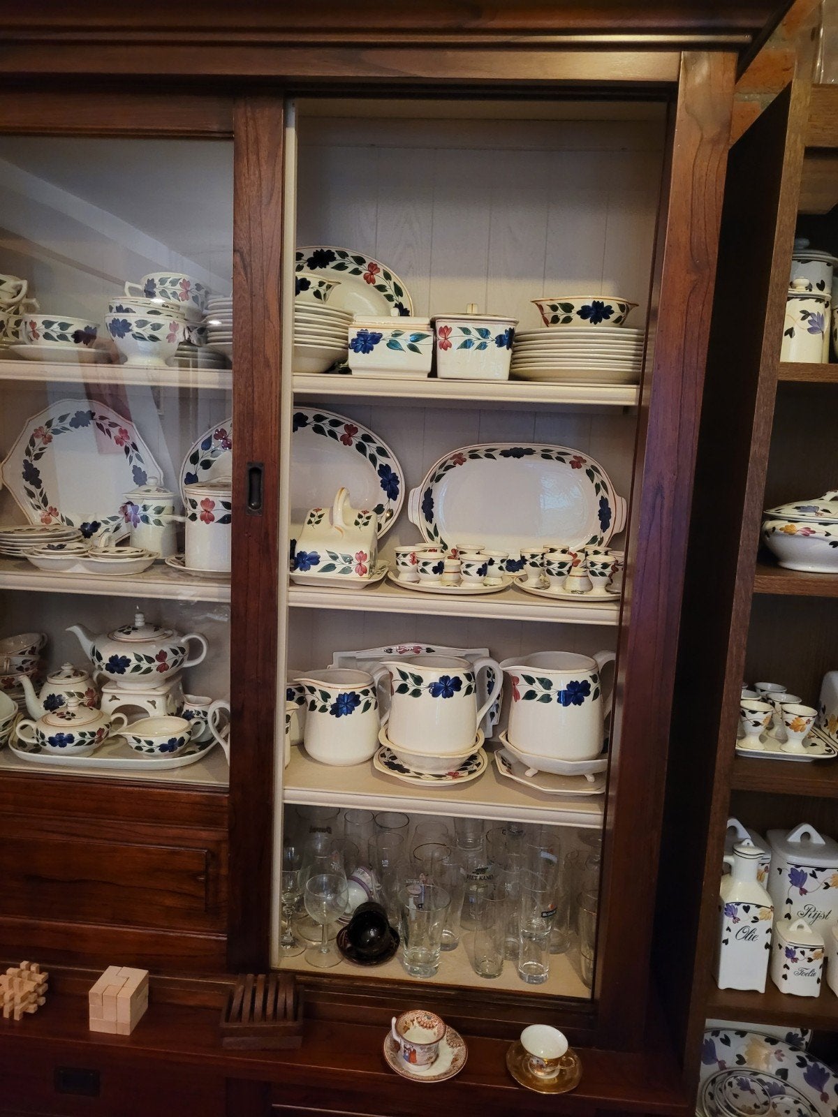 prachtig servies Boerenbond 418 Maastrichts aardewerk, Ophalen of Verzenden